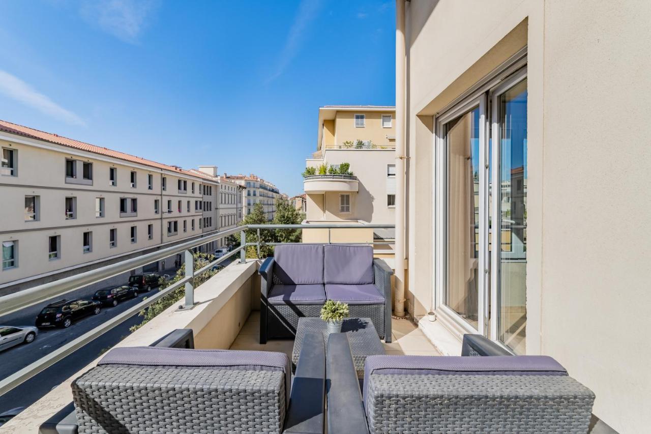 La Joliette; Duplex 2 Chambres, Parking Inclus+ Terrasse+ Ascenseur Marseilles Buitenkant foto