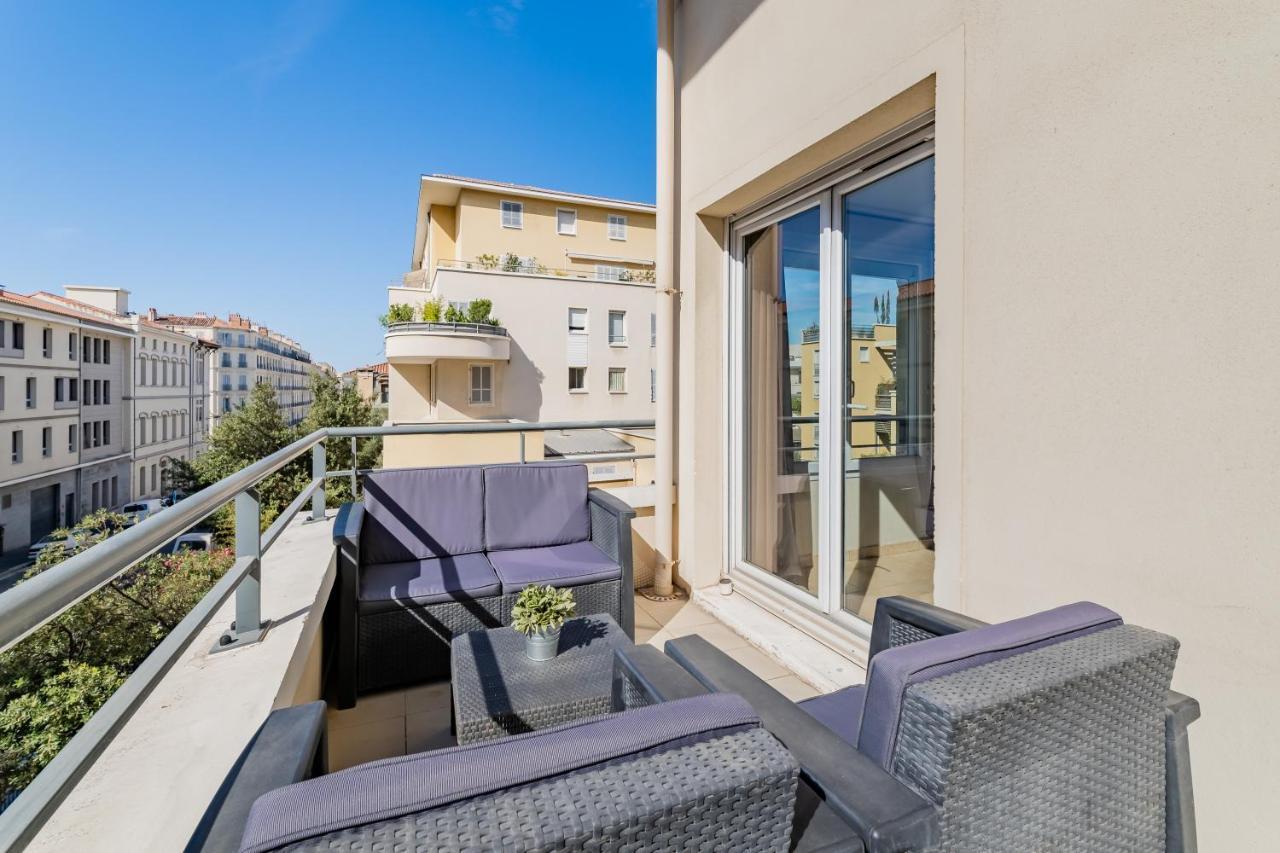 La Joliette; Duplex 2 Chambres, Parking Inclus+ Terrasse+ Ascenseur Marseilles Buitenkant foto